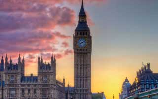 买微博转发渠道违法吗安全吗_在当今数字化时代，社交媒体已经成为了我们日常生活的重要部分。微博作为一个广泛使用的社交媒体平台，拥有大量的用户群体和影响力。然而，随着微博用户数量的增长，一些用户为了追求关注度、扩大影响力或者提高营销效果，选择购买微博转发渠道。那么，买微博转发渠道是否违法？是否安全？本文将从多个角度对此进行深度探讨。 !