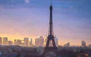 新浪微博怎么刷真人赞_在当今数字化时代，社交媒体已成为人们日常生活的一部分。新浪微博作为中国最大的社交媒体平台之一，吸引了大量用户的关注。因此，如何在新浪微博上刷真人赞，吸引更多粉丝，成为了许多人关注的焦点。但在这之前，请明确一点，刷赞行为本身是违反社交媒体平台规则的，也存在一定的风险。以下的内容旨在提供理解和参考，并不鼓励或推荐任何违反规则的行为。 !